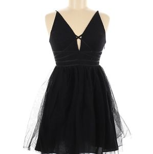BNWT BCBG black cocktail dress size 6 LBD NWT
